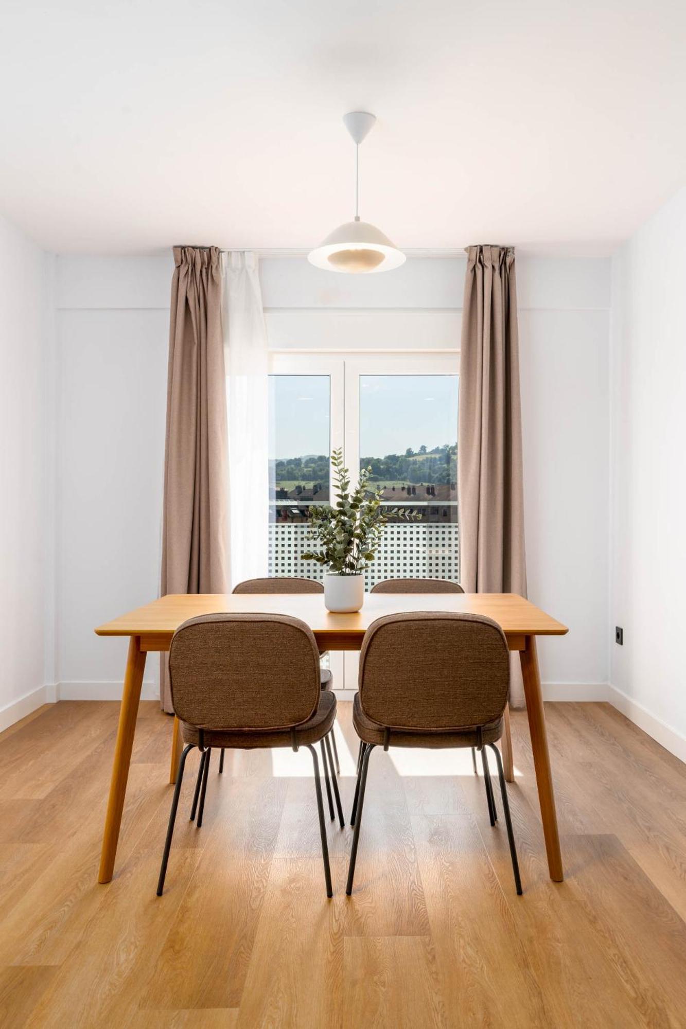 Limehome Oviedo Calle Postigo Bajo Exterior photo